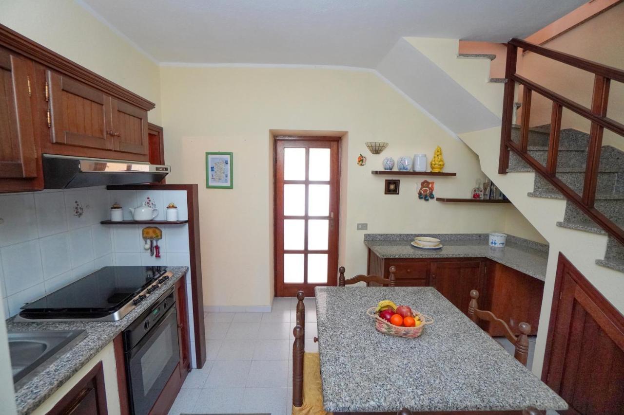 Le Case Di Mara - Monte Petrosu House Екстер'єр фото
